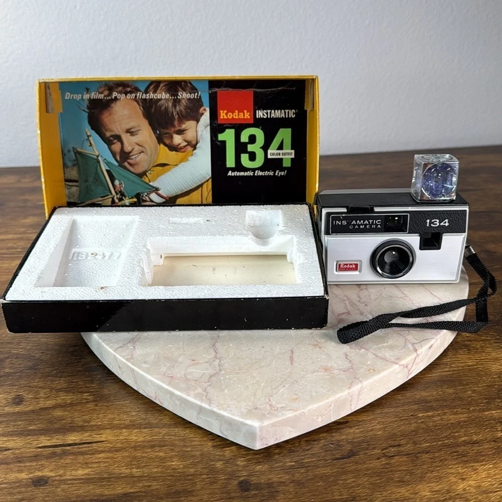 Vintage Real Kodak Instamatic 134 Camera - Black and Silver / Also Bag Charm